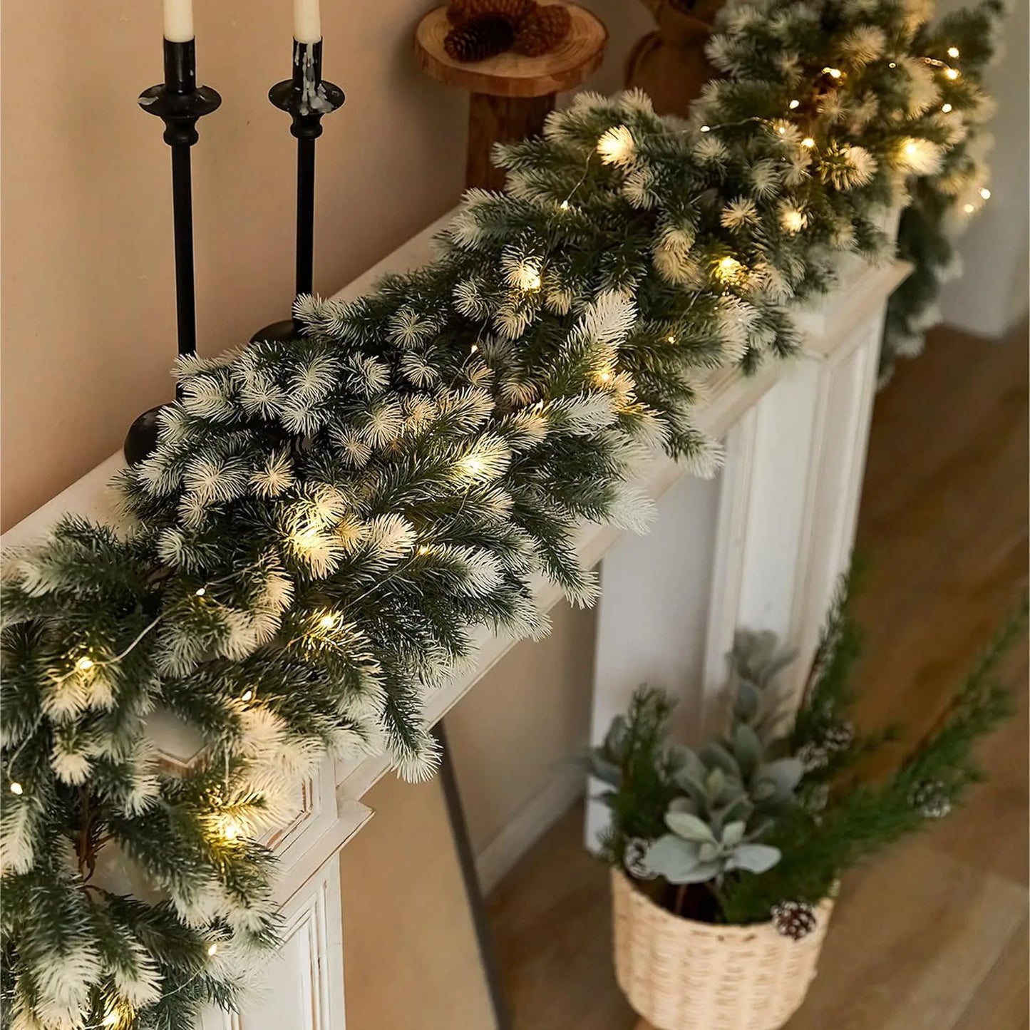 Pre-Lit Christmas Garland